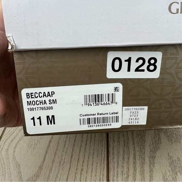 Giani Bernini Women's Becca Memory Foam Buckled Booties 11M Mocha Brown $100 - Picture 9 of 9